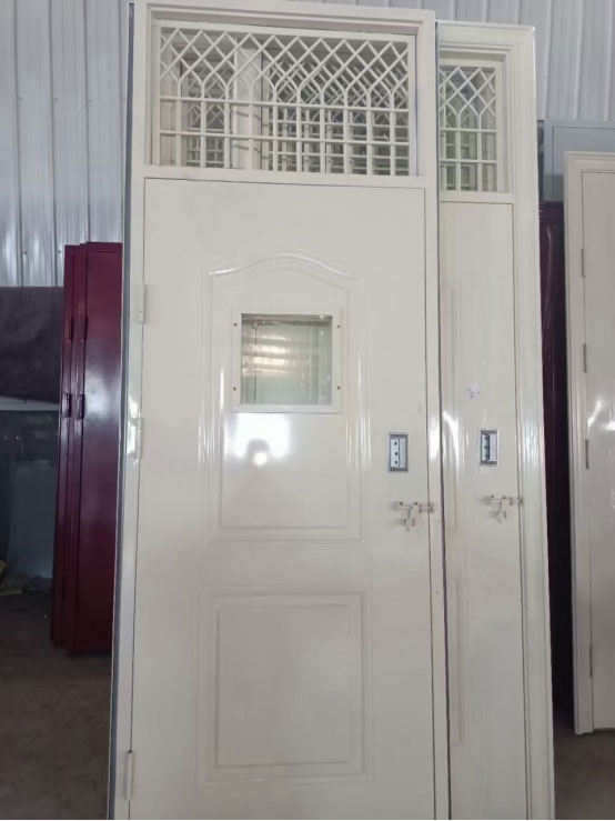 汉滨学校教室门 汉滨学校教室门