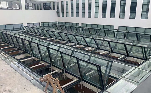 百安科技有限公司近期汉滨排烟窗项目案例分享 百安科技有限公司近期汉滨排烟窗项目案例分享