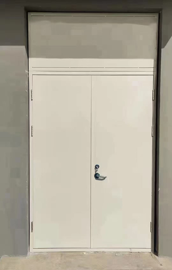 展览馆项目完成大跨度汉滨防火门安装 展览馆项目完成大跨度汉滨防火门安装